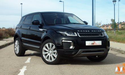 Al volante del Land Rover Range Rover Evoque 2017