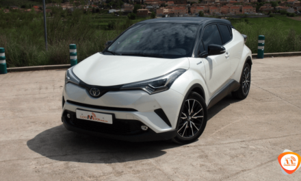 Al volante del Toyota C-HR 2018