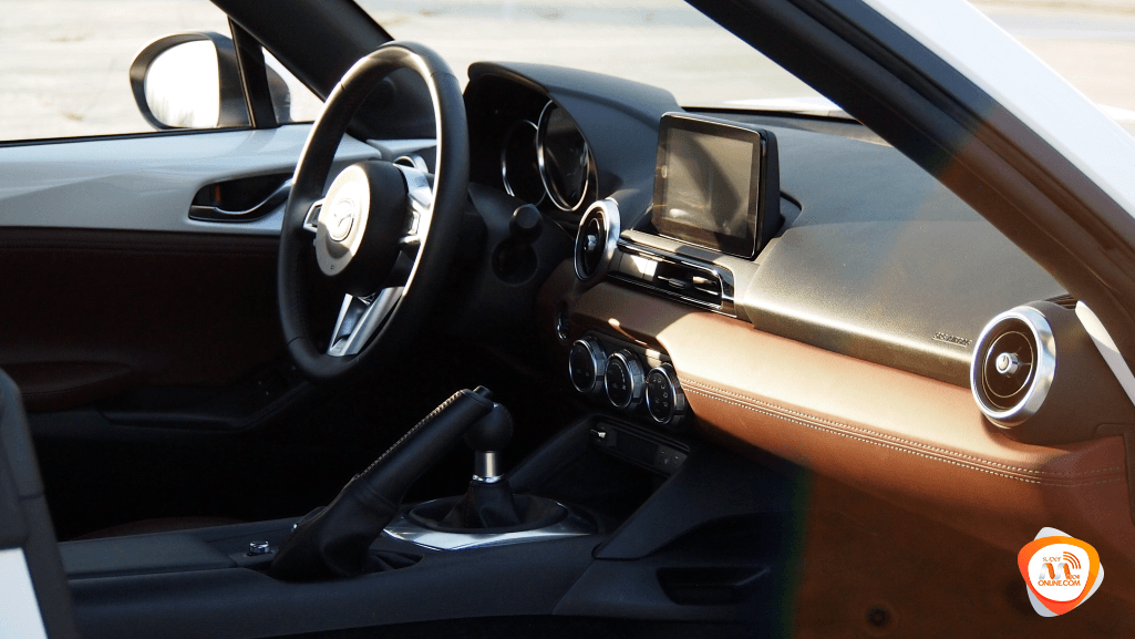 Al-volante-del-Mazda-MX-5-RF-2018_SPM_15 Al volante del Mazda MX-5 RF 2018