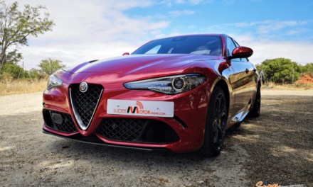 Al volante del Alfa Romeo Giulia Quadrifoglio 2019