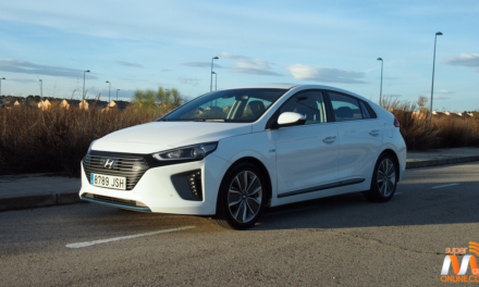 Al volante del Hyundai IONIQ Hybrid 2017