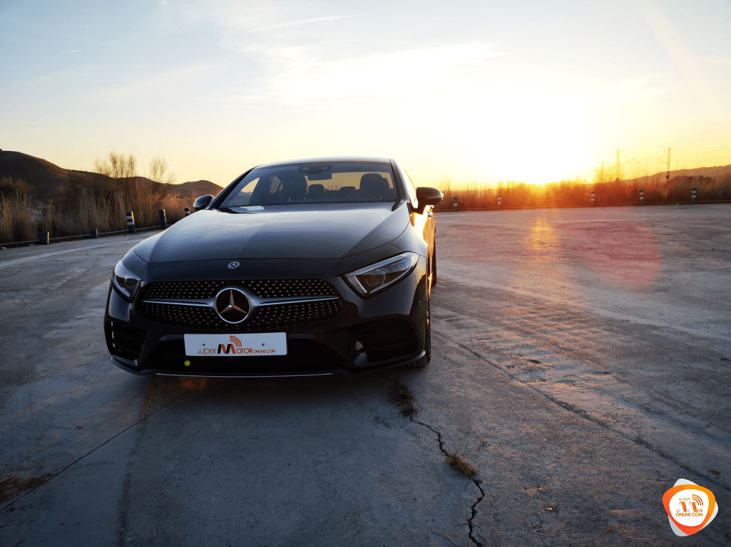 Al volante del Mercedes-Benz CLS 450 2019