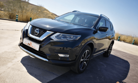 Al volante del Nissan X-Trail 2019