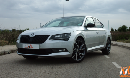 Al volante del Skoda Superb Sportline 2017