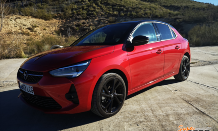Al volante del Opel Corsa 2020