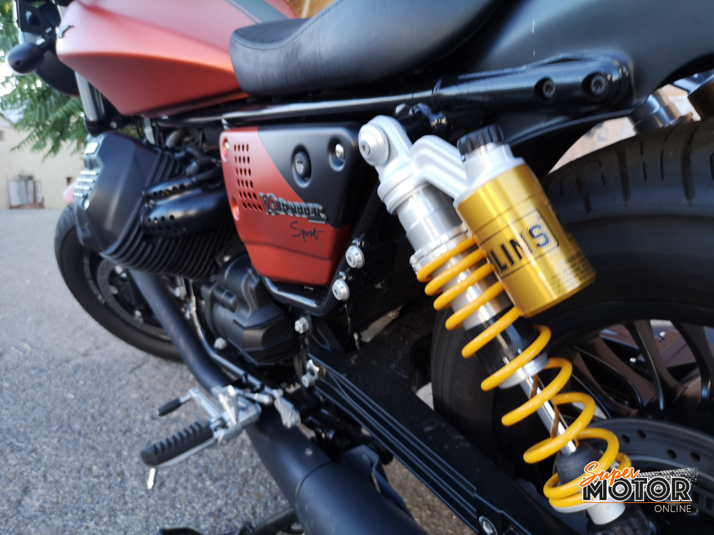 Rodando con la Moto Guzzi V9 Bobber Sport 2020_SPM_015 Motor bicilindrico en "V" a 60º