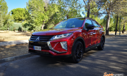Al volante del Mitsubishi Eclipse Cross Black Edition 2020