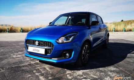 Al volante del Suzuki Swift Hybrid 2020