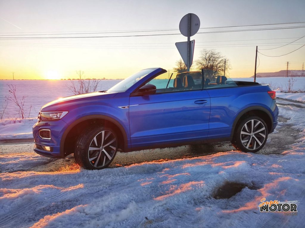Al volante del Volkswagen T-ROC Cabrio 2021