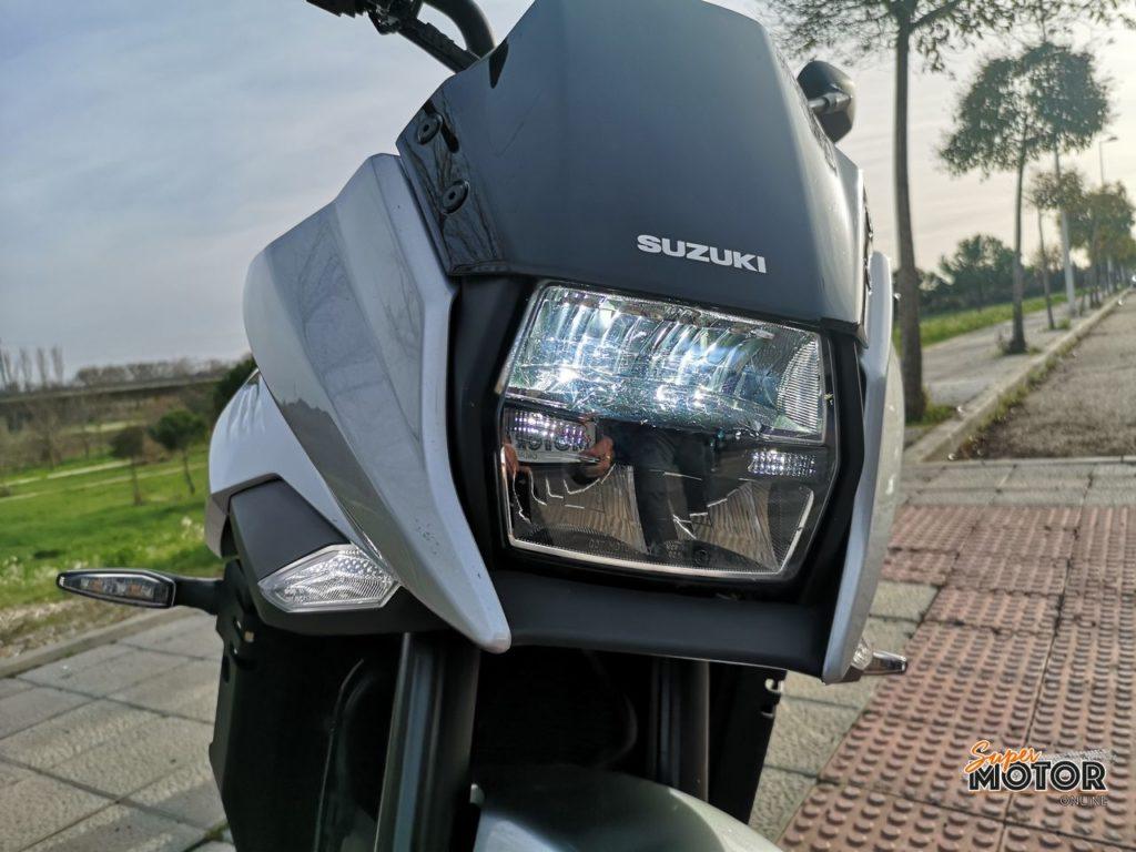 Rodando con la Suzuki Katana 2021