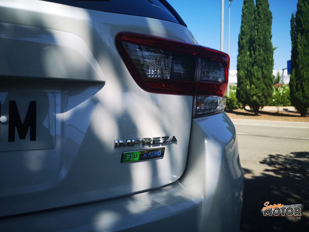 Al volante del Subaru Impreza eco-Hybrid 2021
