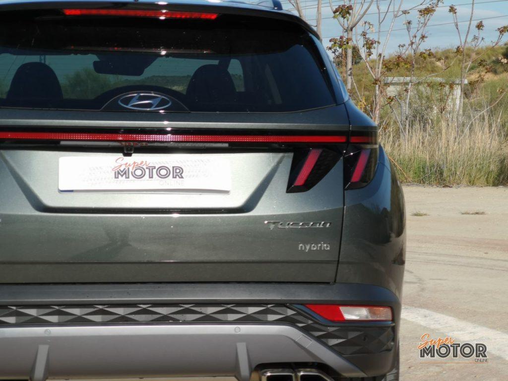 Al volante del Hyundai Tucson Hybrid 2022