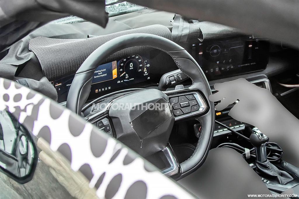 INTERIOR FORD MUSTANG LEAKED