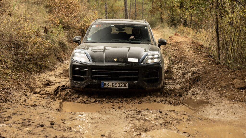 El futuro Porsche Cayenne en su fase final de evaluación
