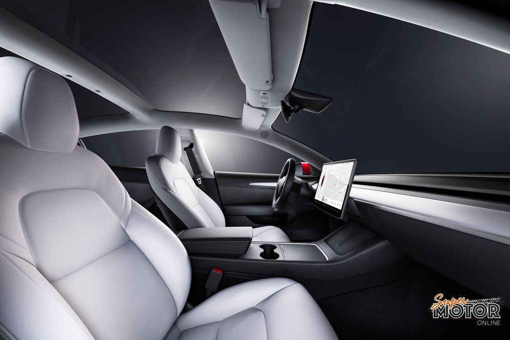 Carglass® España ya atiende vehículos TESLA