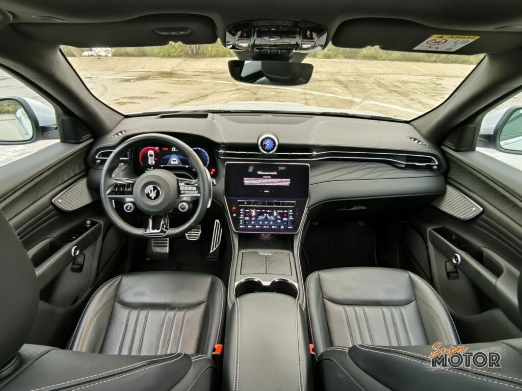 Al volante del Maserati Grecale GT 2023