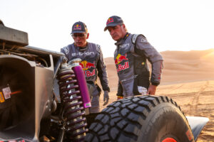 Carlos Sainz y Lucas Cruz logran su cuarto Dakar