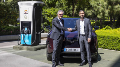 Nissan y Repsol renuevan su alianza en movilidad eléctrica