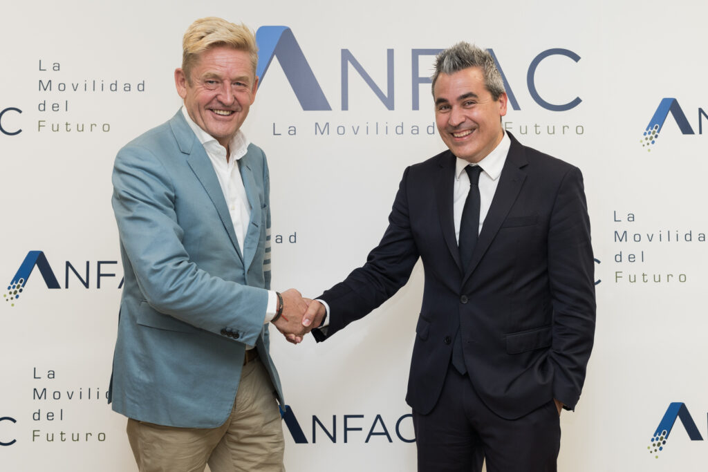 Josep María Recasens toma la presidencia de ANFAC