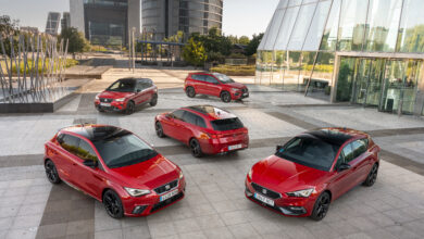 SEAT celebra su espíritu deportivo con la nueva gama FR 75 Aniversario