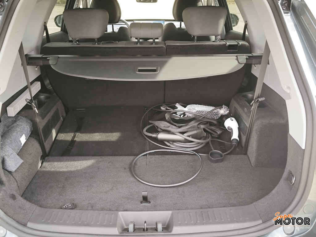 Al volante del EBRO S800 PHEV 2026