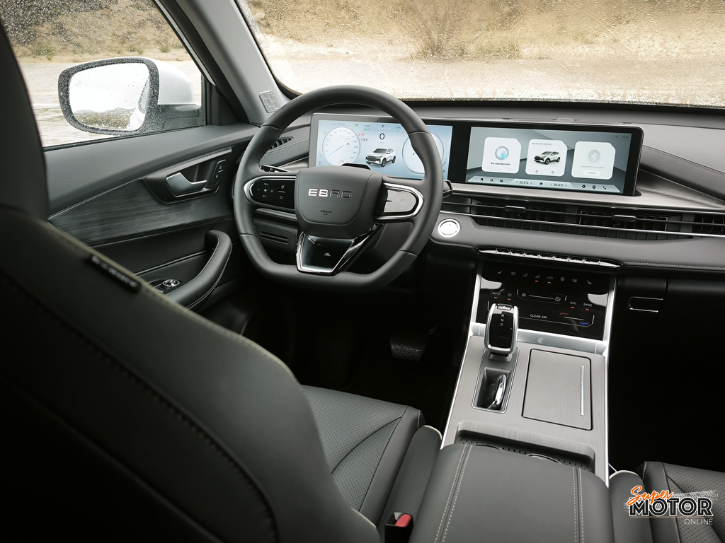 Al volante del Ebro S400 Excellence 2026