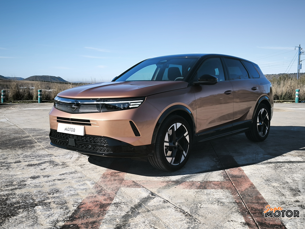 Al volante del Opel Grandland PHEV 2026