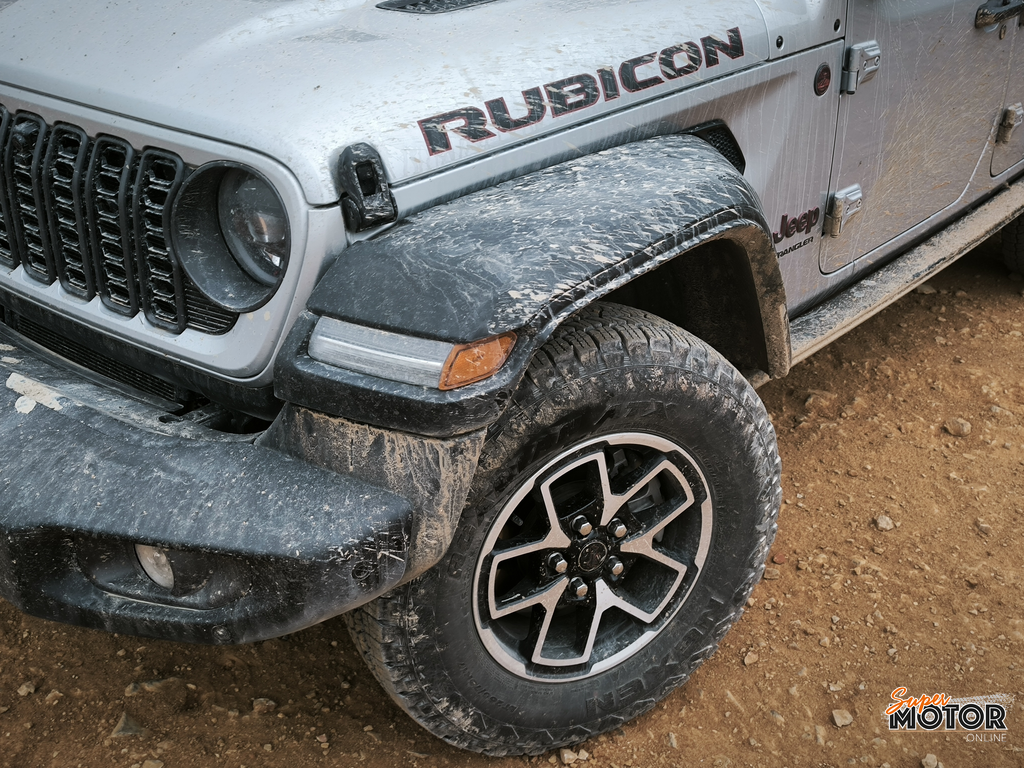 Al volante del Jeep Wrangler Rubicon 2.0T 2026