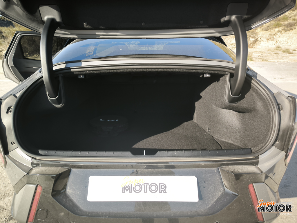 Al volante del KIA EV4 Fastback GT-Line 2026