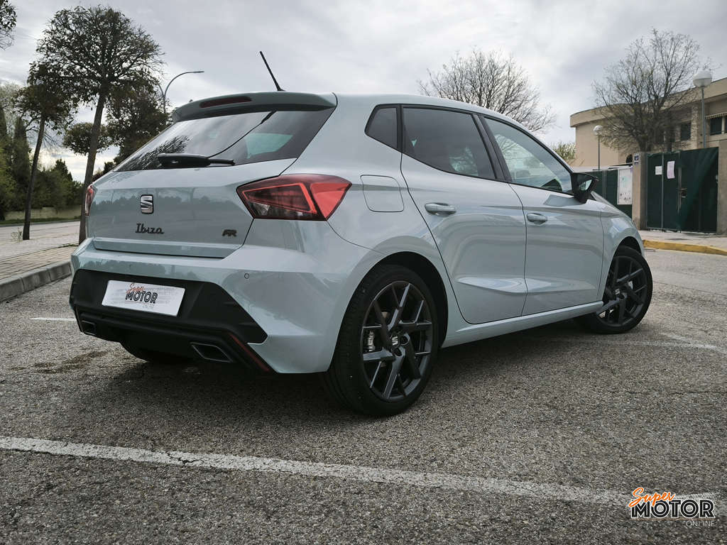 Al volante del Seat Ibiza FR 2026