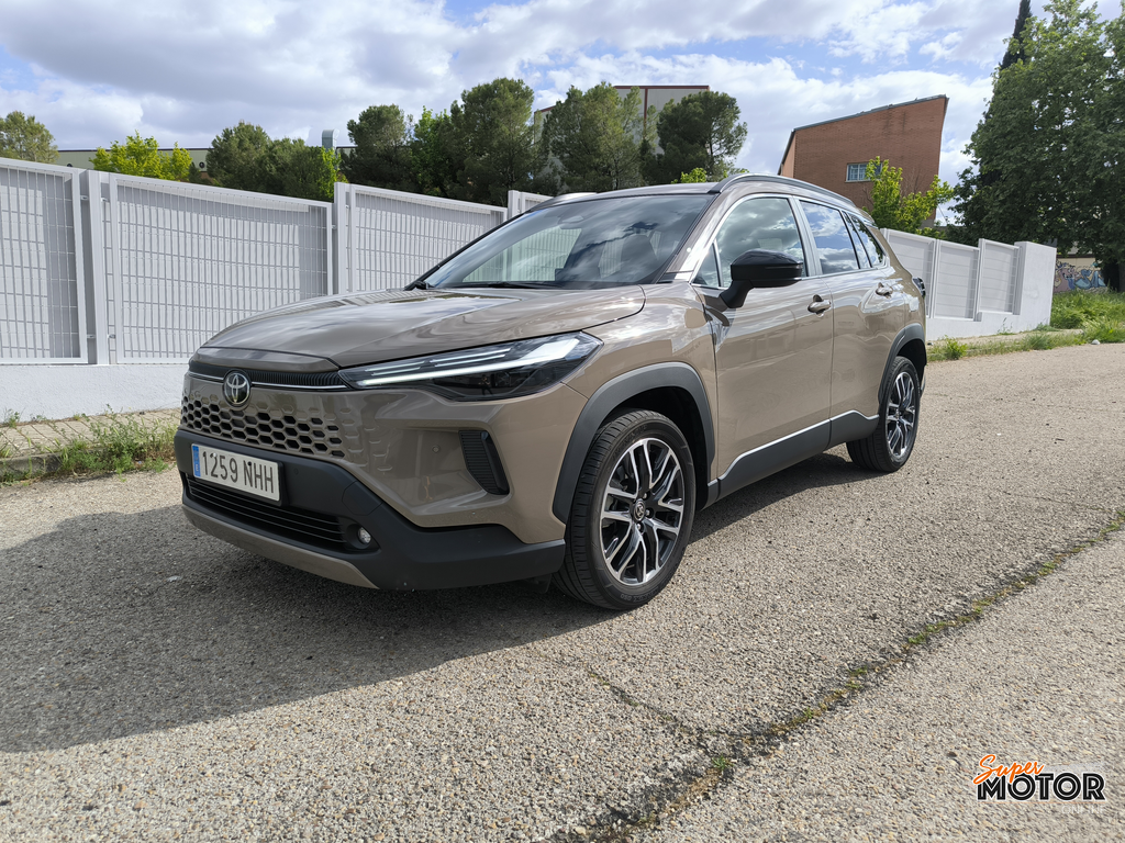 Al volante del Toyota Corolla Cross 2026