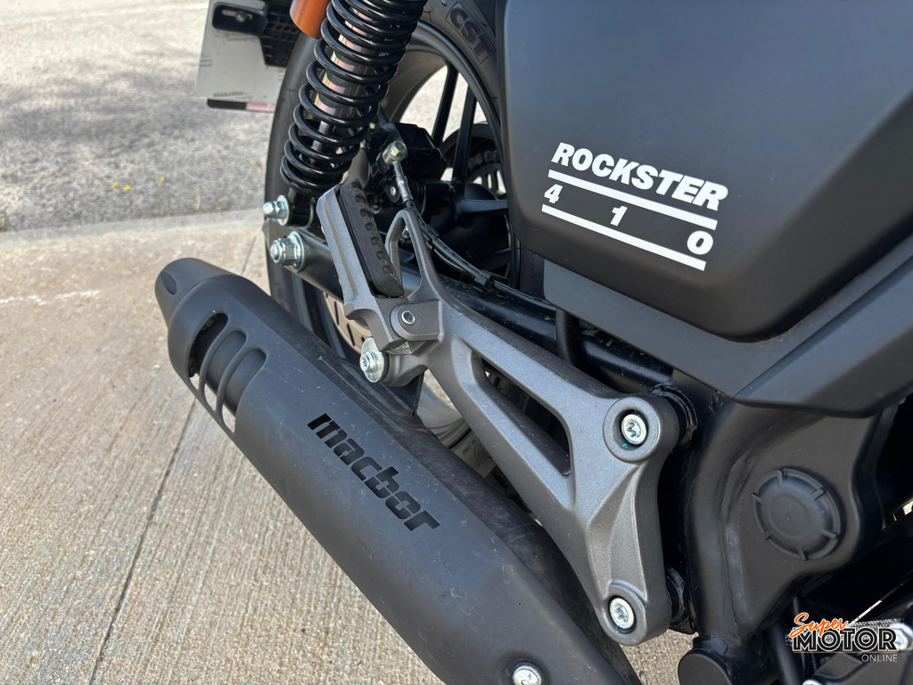 Rodando con la Macbor Rockster 410 2026