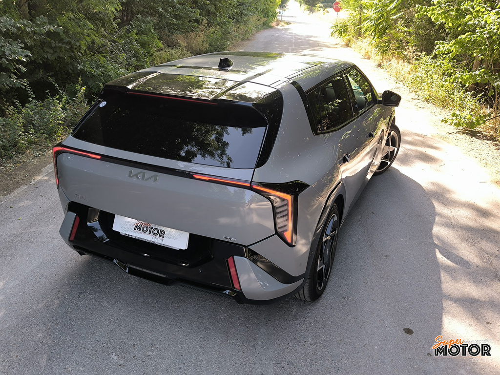 Al volante del KIA EV4 Hatch GT-Line 2026