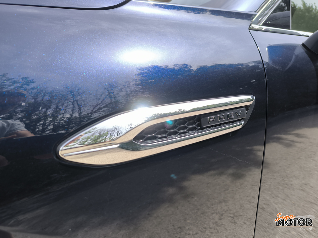 Al volante del Mazda CX-80 AWD PHEV 2026
