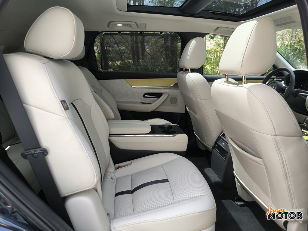 Al volante del Mazda CX-80 AWD PHEV 2026