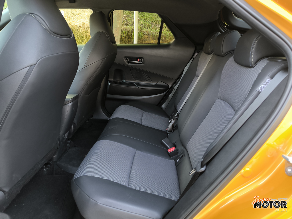 Al volante del Toyota C-HR Style PHEV 2026