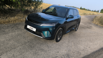 Al volante del BYD Atto 2 DM-i 2026