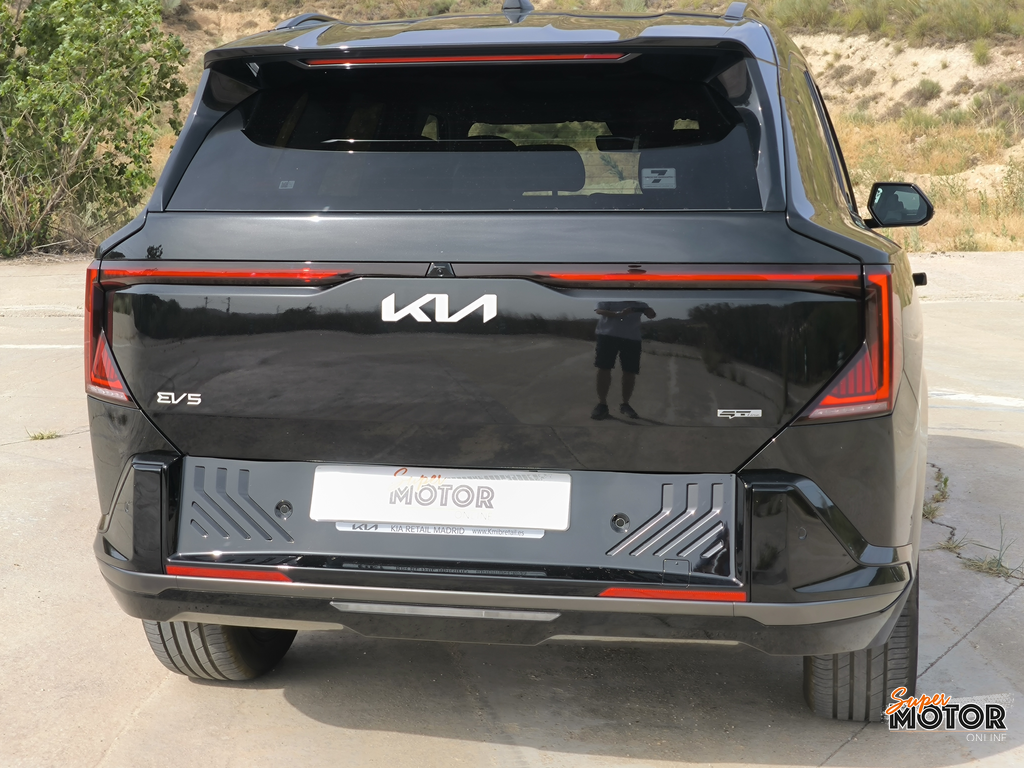 Al volante del Kia EV5 GT-Line 2026